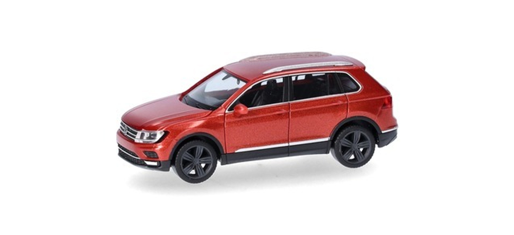 Автомобиль Volkswagen (VW) Tiguan (AD1), оранжевый металлик