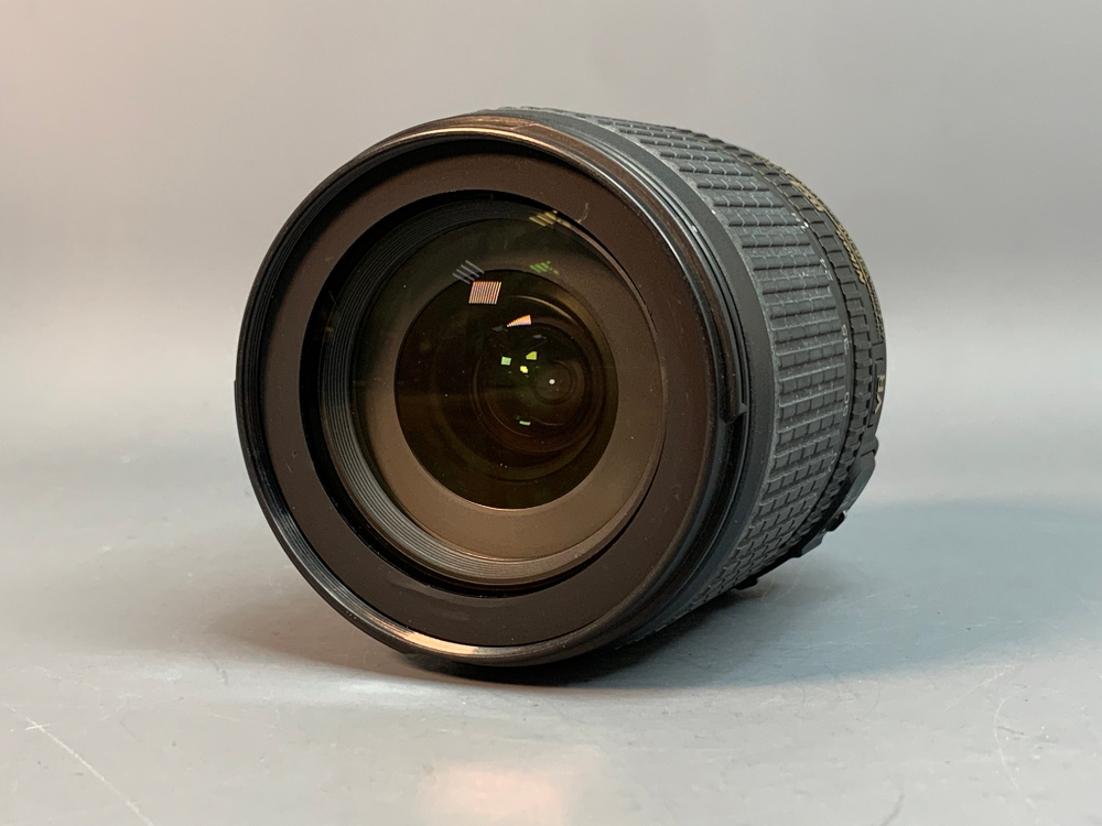 Nikon 18-105mm 3.5-5.6G AF-S ED DX VR Nikkor