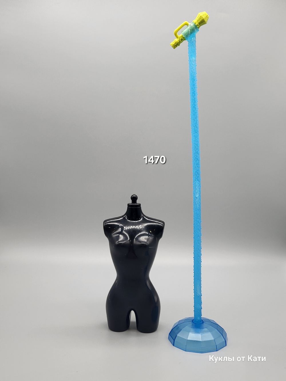 Аксессуар для кукол Барби микрофон на стойке 1470