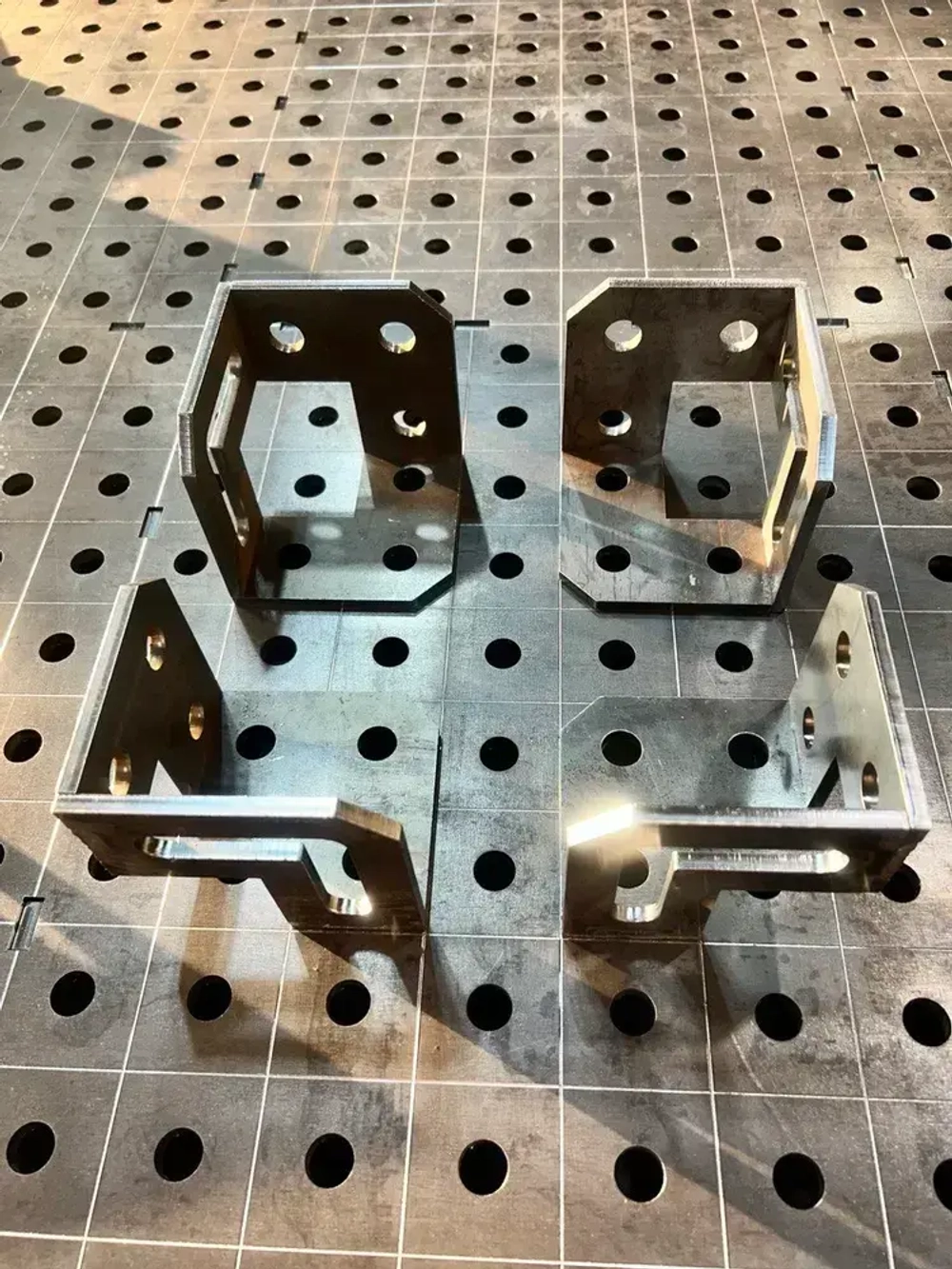 Угол 3D 100х100х100 (4шт) - оснастка для сборочных, монтажных, сварочных столов d16