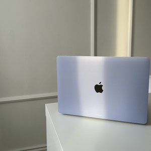 Виниловая наклейка LIGHT BLUE для MacBook