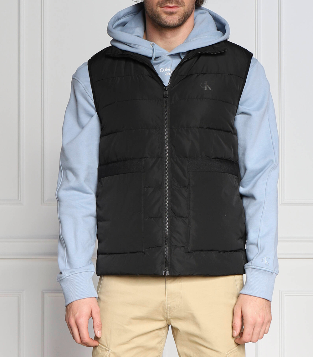 безрукавка CALVIN KLEIN JEANS - черный(J30J322495)