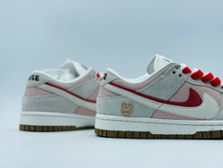 Кроссовки женские Nike Dunk Low Year of the Rabbit Release Details