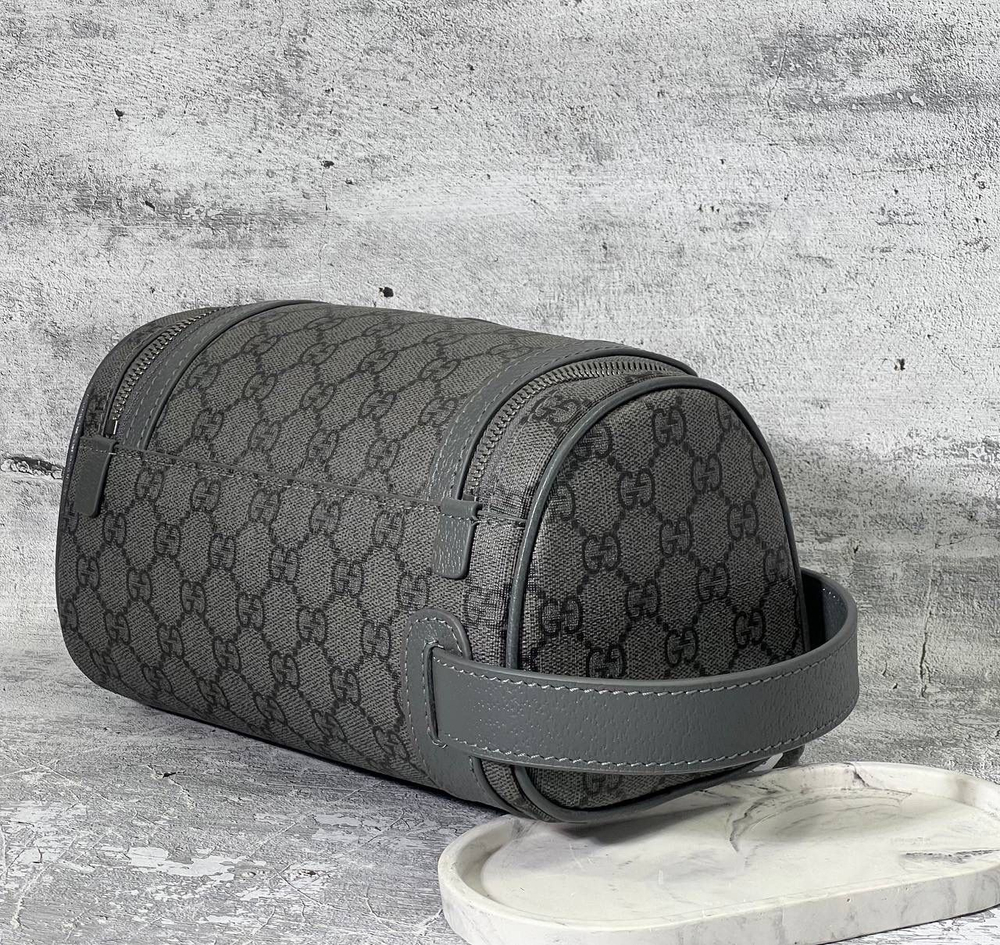 Нессер Gucci