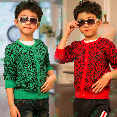 Кардиган детский с круглым вырезом и анималистическим принтом