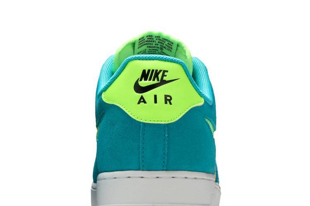 Кроссовки Nike Air Force 1 07 Lv8