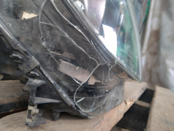 Фара правая Mercedes C-Class (W204)  Б/У Оригинал A2048203639