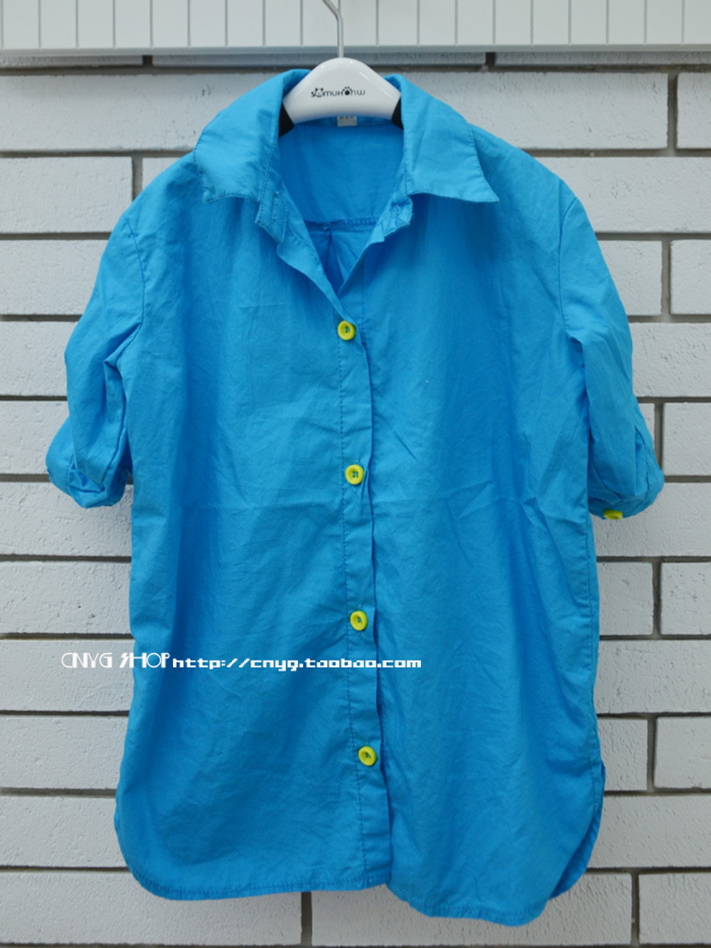 Рубашка детская с аппликацией черепа на спине