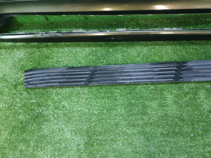 Накладка порога правая Lexus LX 3 (2015-2023)