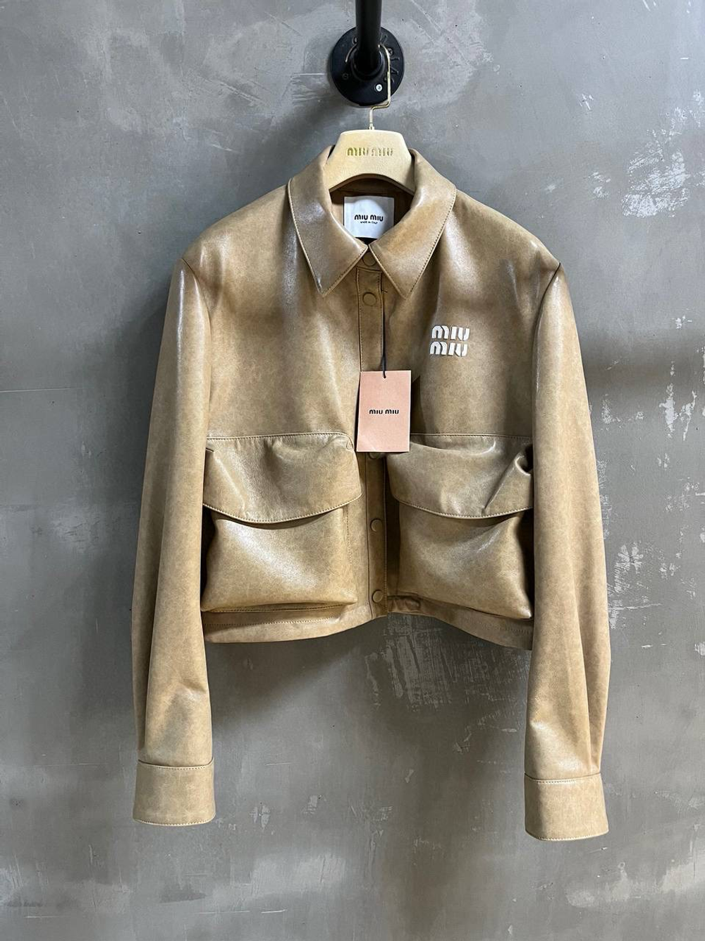 Кожаная куртка Miu Miu