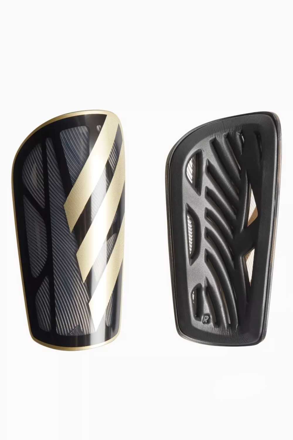 Футбольные щитки adidas Tiro League