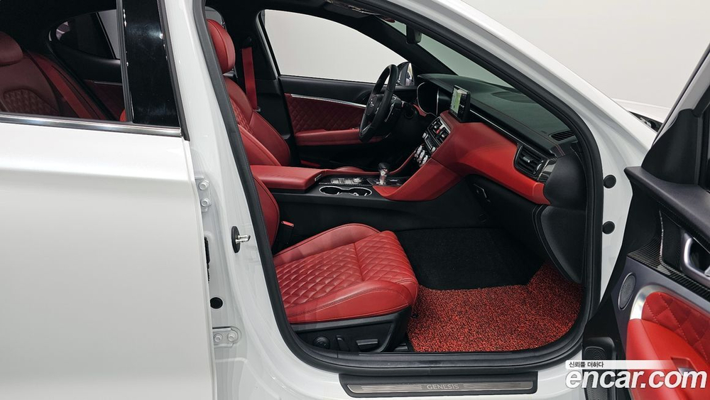 Genesis The New G70 Бензин 3.3T 4WD (06.2021)