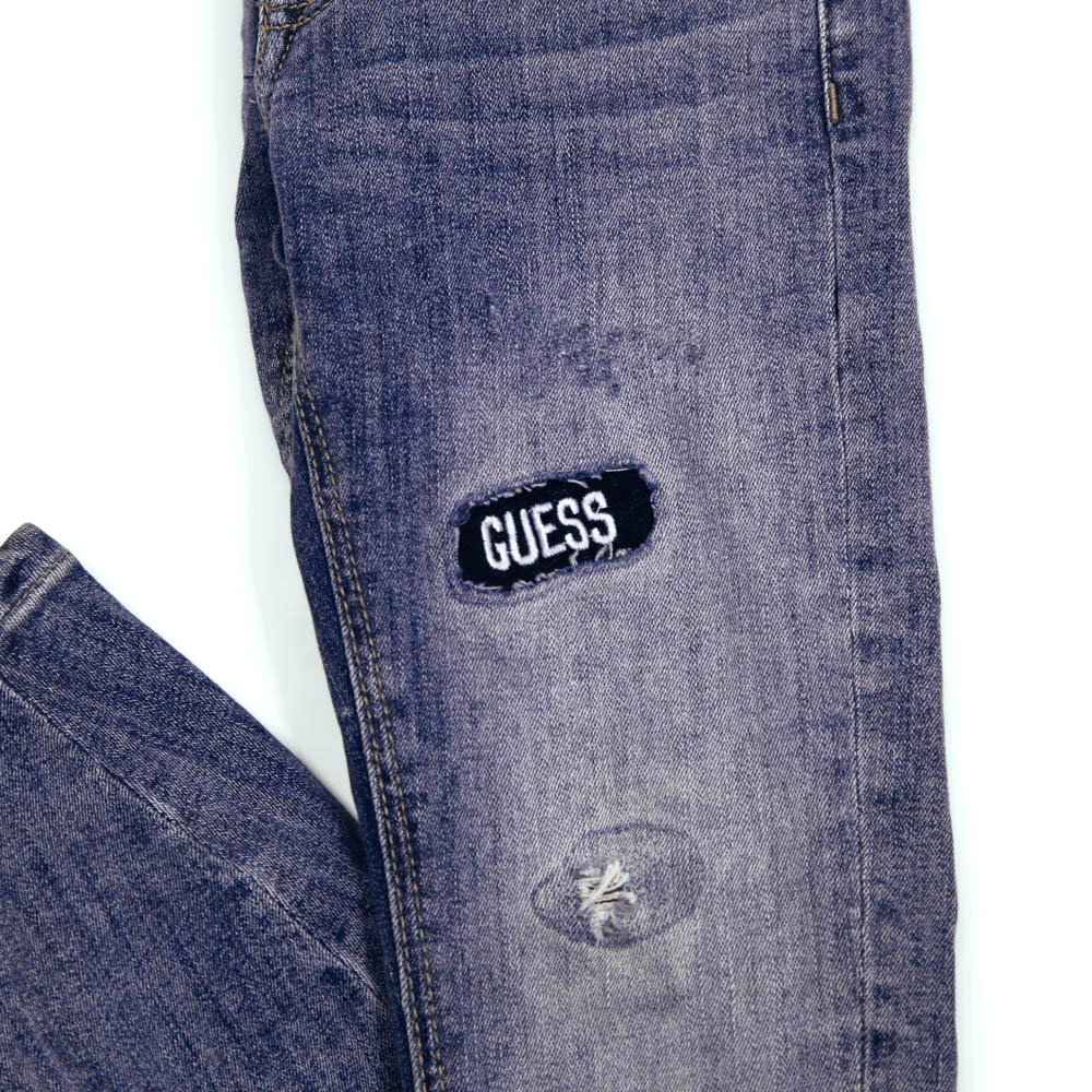 Брюки джинсовые GUESS Серо-синий/Сильно- выбеленный/Заплатки, Guess (Мальчик)