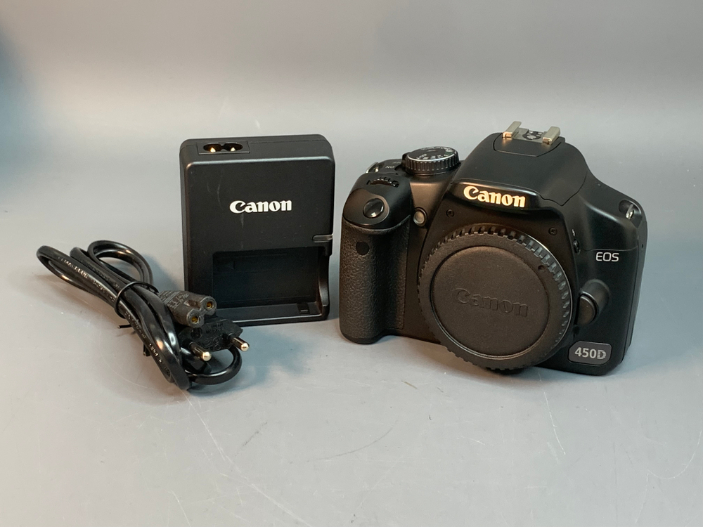 Canon EOS 450D Body 3.500 кадров