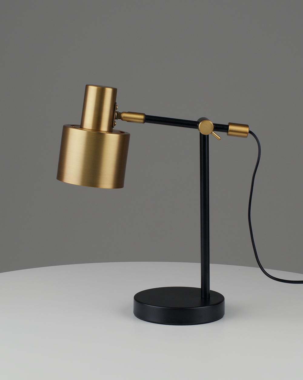 Лампа настольная Moderli V11266-1T Artis