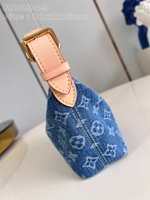 Louis Vuitton Hills Pochette