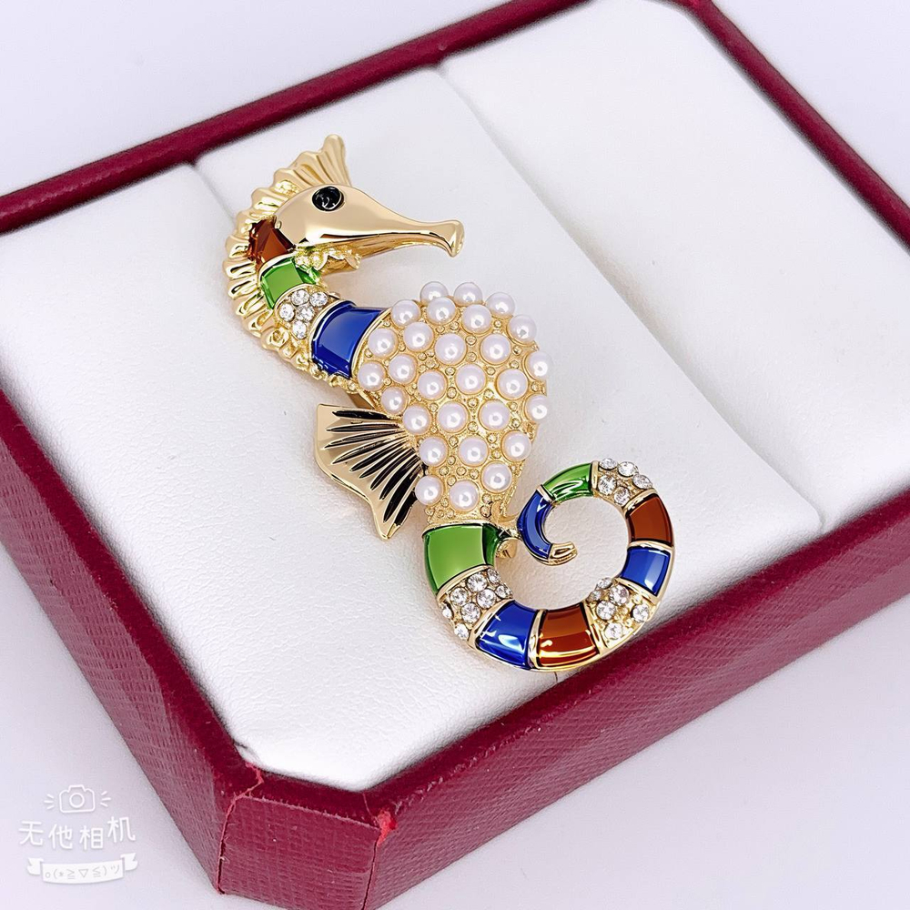 Брошь Jewelry - арт011