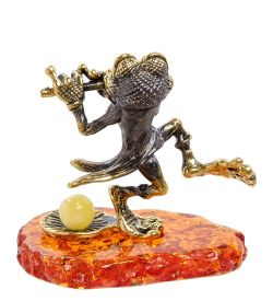 Народные промыслы AM-2147 Фигурка «Лягушка с дудочкой» (латунь, янтарь)