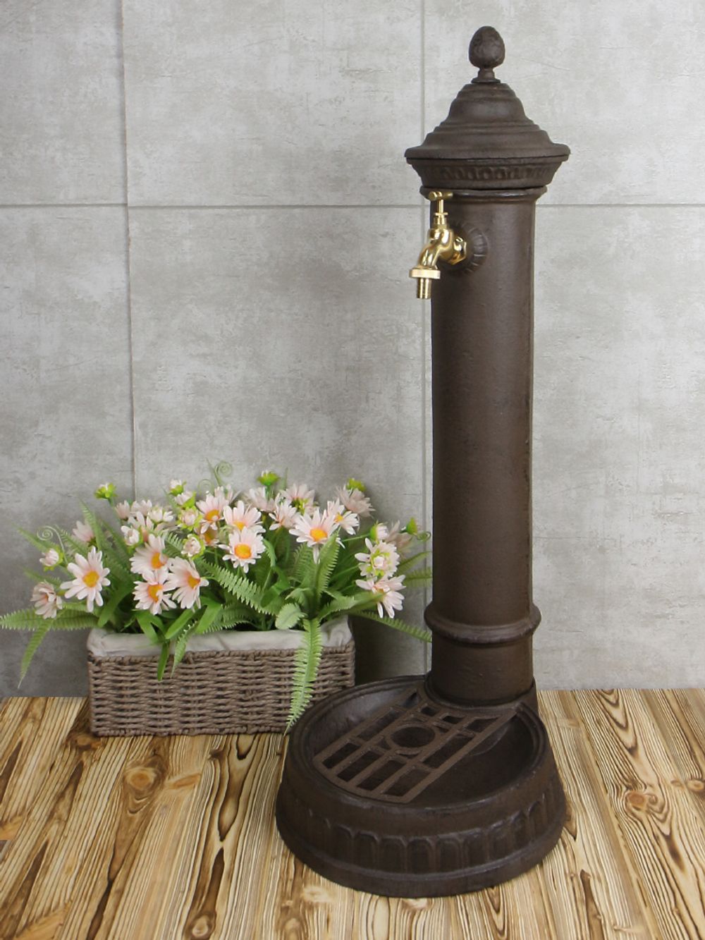 Iron Garden Колонка питьевая винтажная