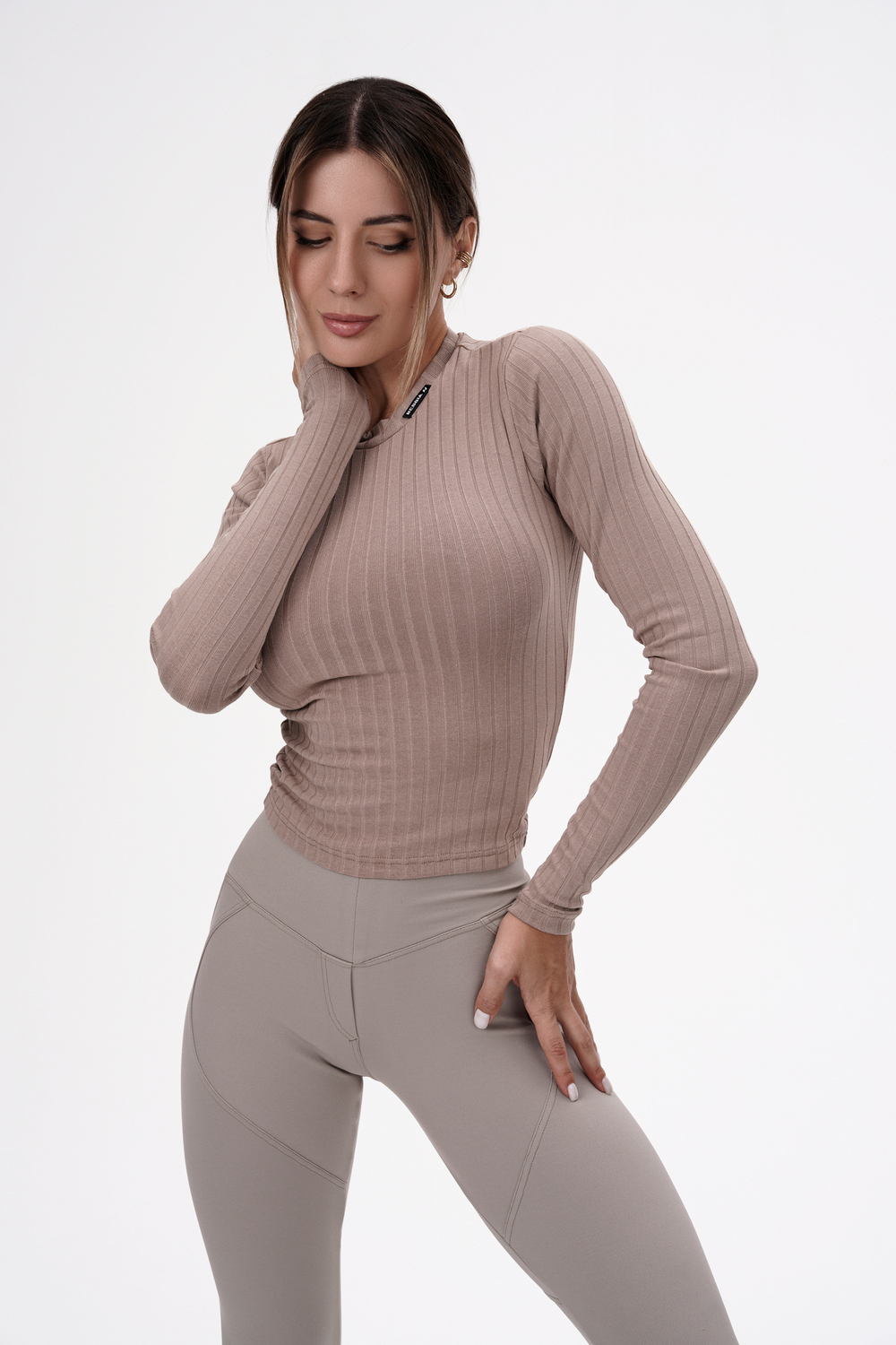 Женский лонгслив Nebbia Organic Cotton Ribbed Long Sleeve Top 415 brown