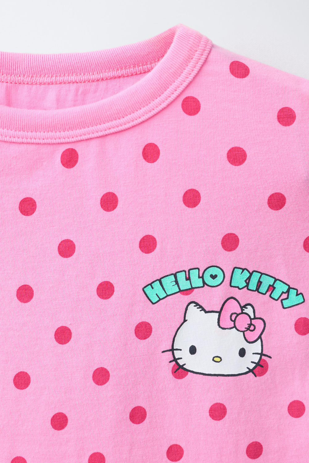 ZARA ФУТБОЛКА В ГОРОШЕК И СЕРФИНГ HELLO KITTY ©, РОЗОВЫЙ