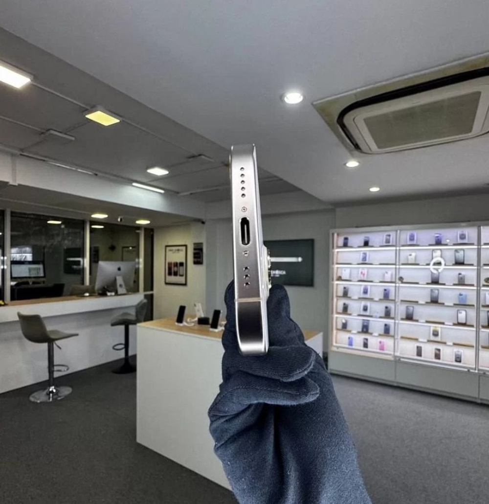 iPhone 16 Pro, 256 ГБ б/у