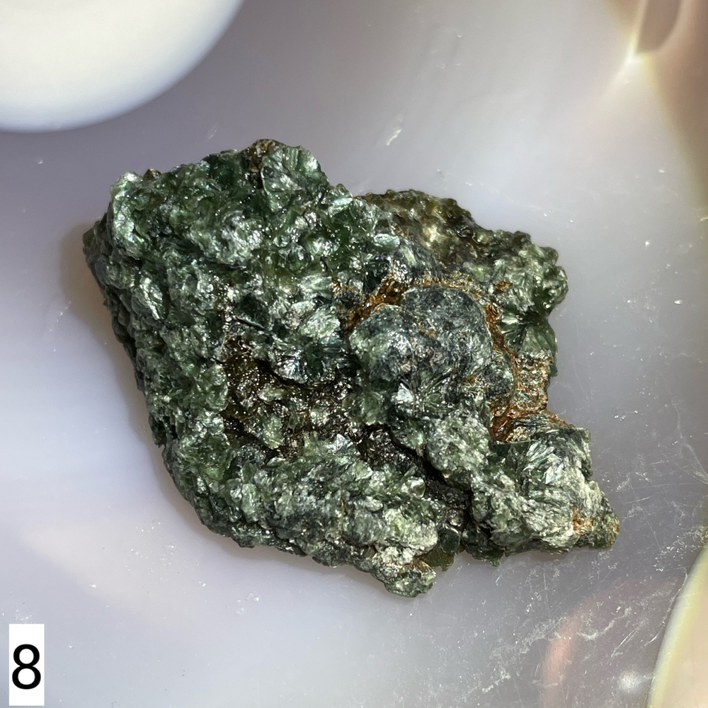 62976 Серафинит необработанный срез 32-67мм №8--64