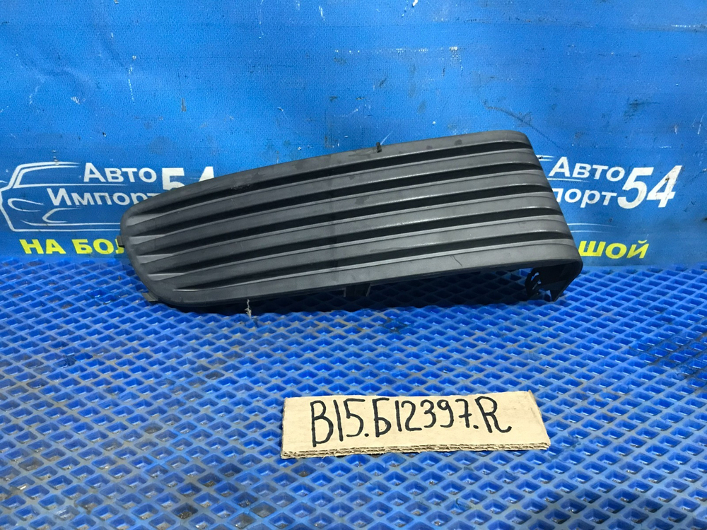 Заглушка бампера NISSAN SUNNY 2002-2004