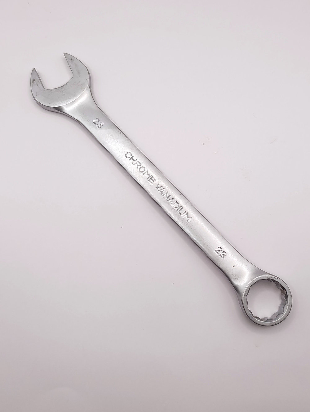 Ключ комбинированный на 23мм