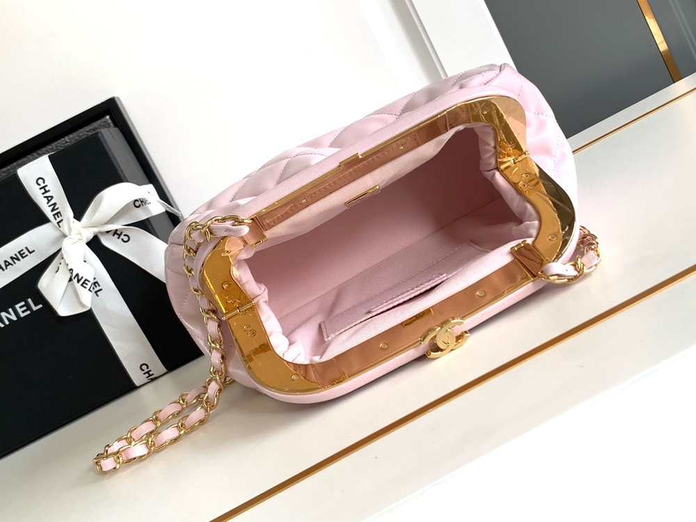 Chanel Bag 23 cm