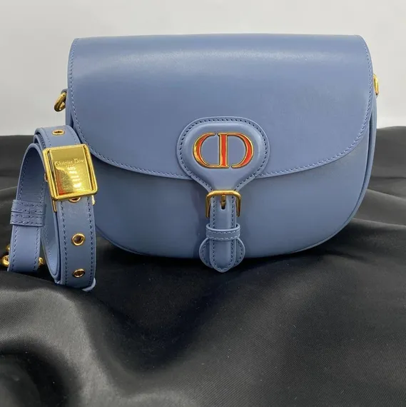 Сумка Dior Bobby, модель среднего формата синий