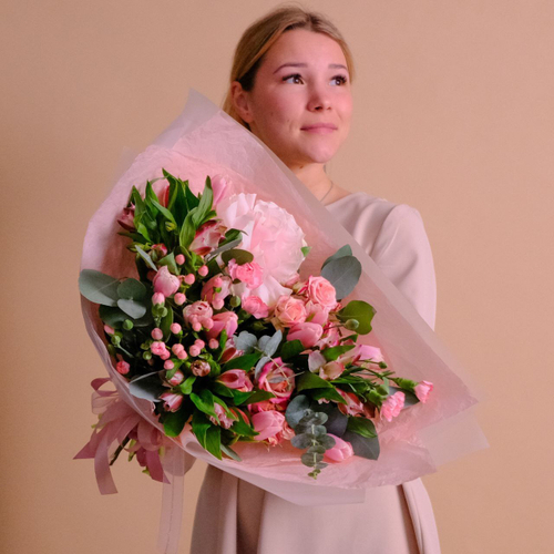 Купить Нежный букет с тюльпанами и французской розой #847