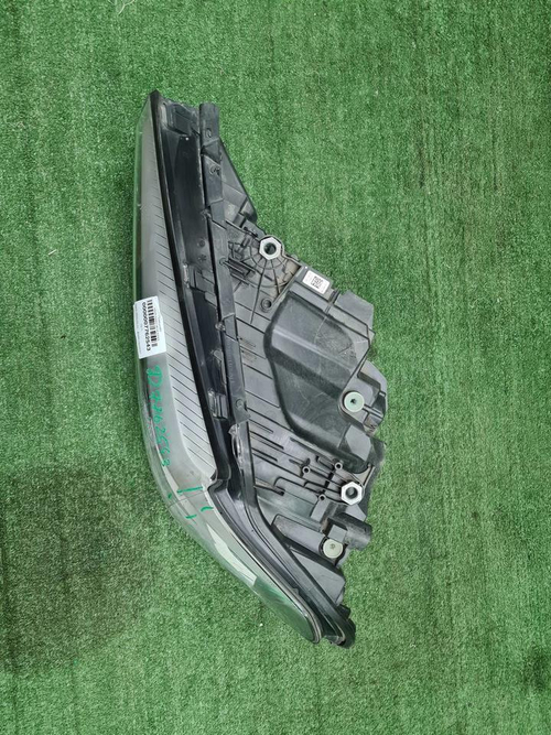 Фара левая BMW 5er G30 (2017-2020) LED