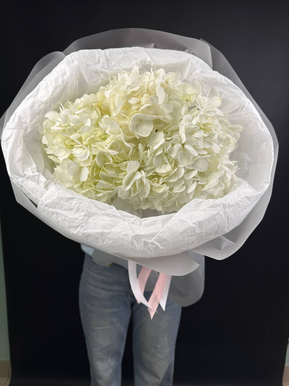 Гортензия белая моно букет 3 штуки