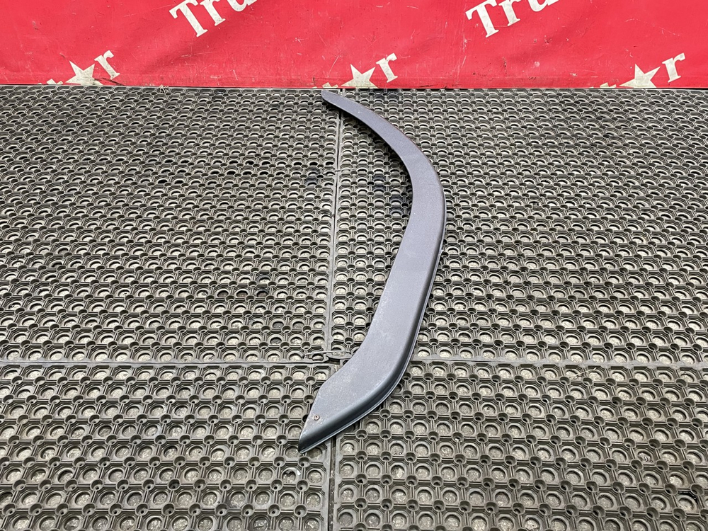 Накладка крыла левая