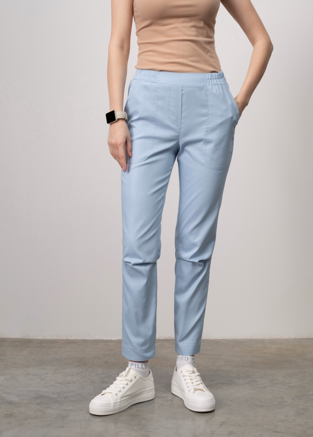 Брюки с защипами