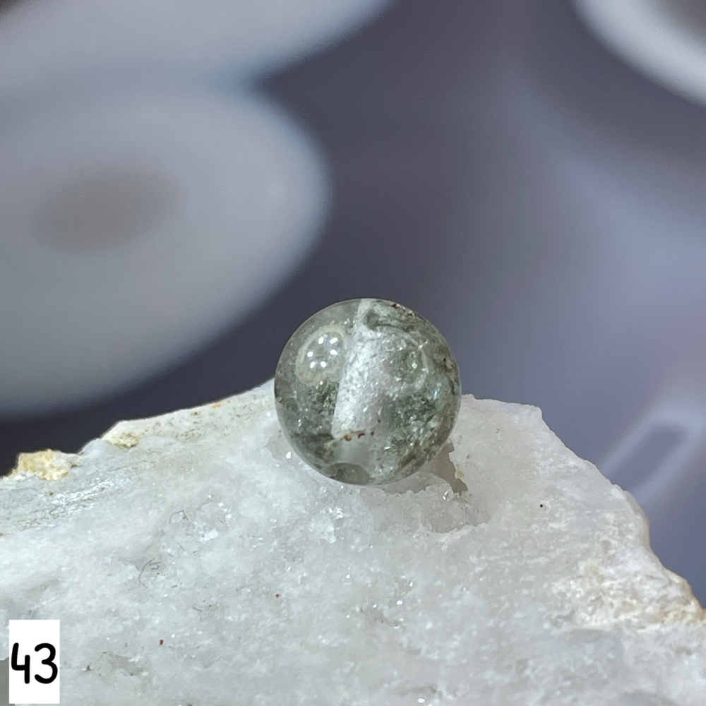 59752 Лодолит Кварц с хлоритом Бусина 8мм-23