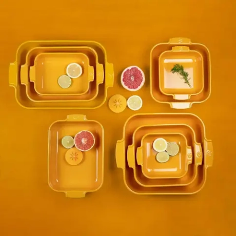 Форма для запекания квадратная Peugeot Saffron Yellow