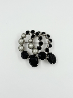Брошь Schiaparelli