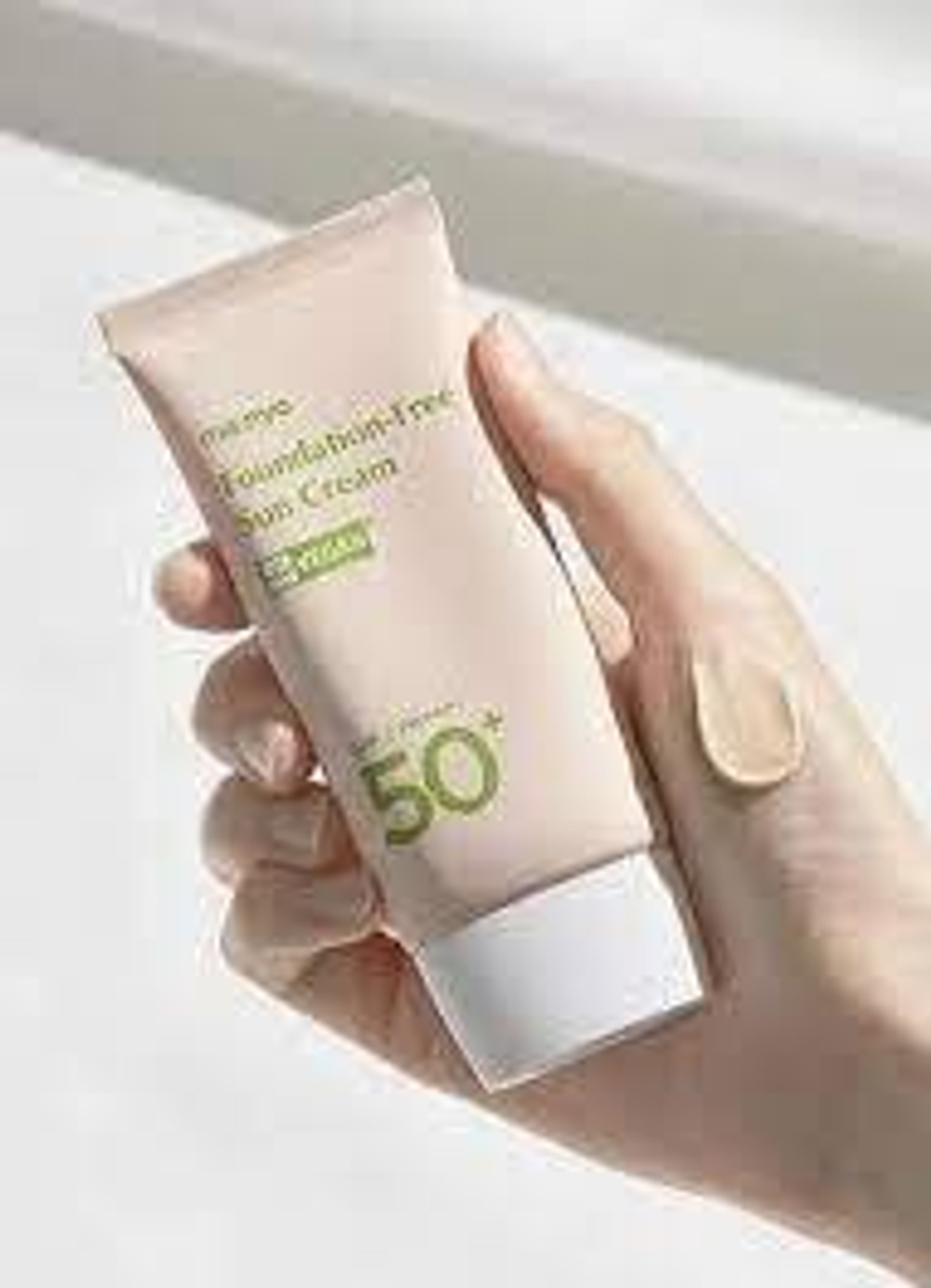 Manyo Foundanation-Free Sun Cream SPF 50+ PA++++ Тонирующий солнцезащитный крем
