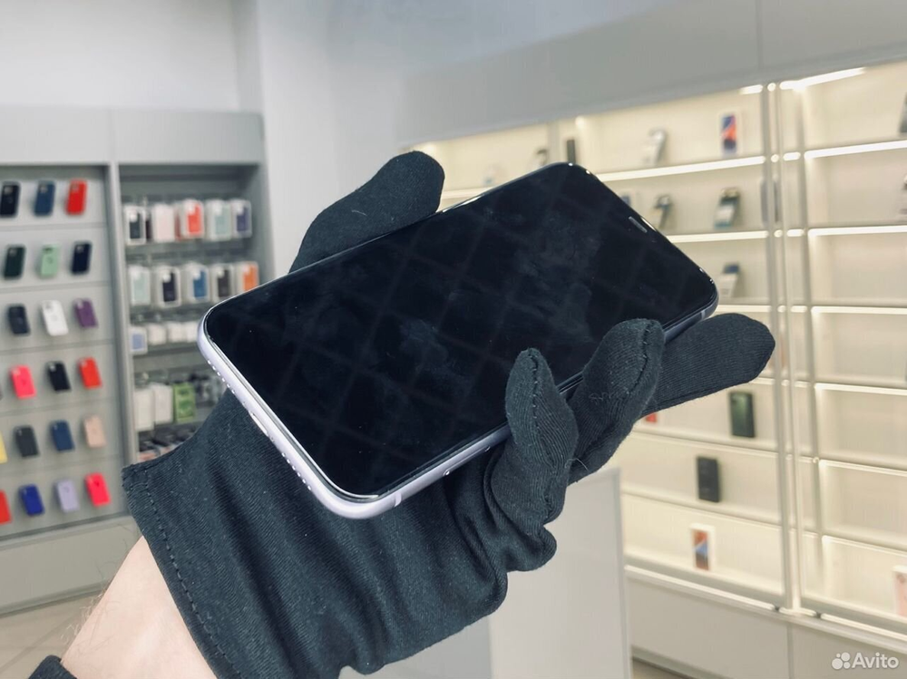 iPhone 11 64 ГБ б/у