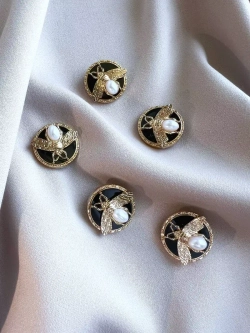 Декоративные металлические пуговицы на ножке