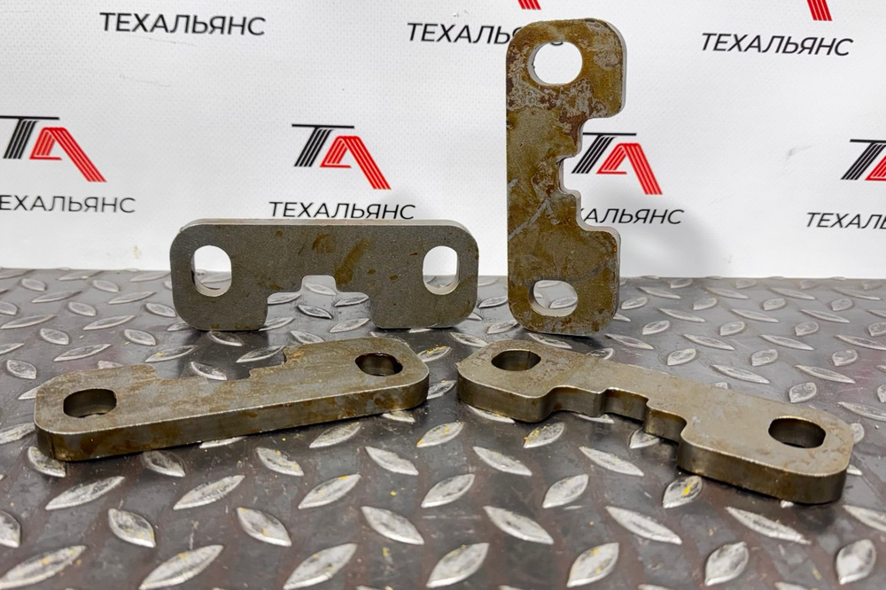 Пластина (Крышка боковая)RETAINER 253-4629