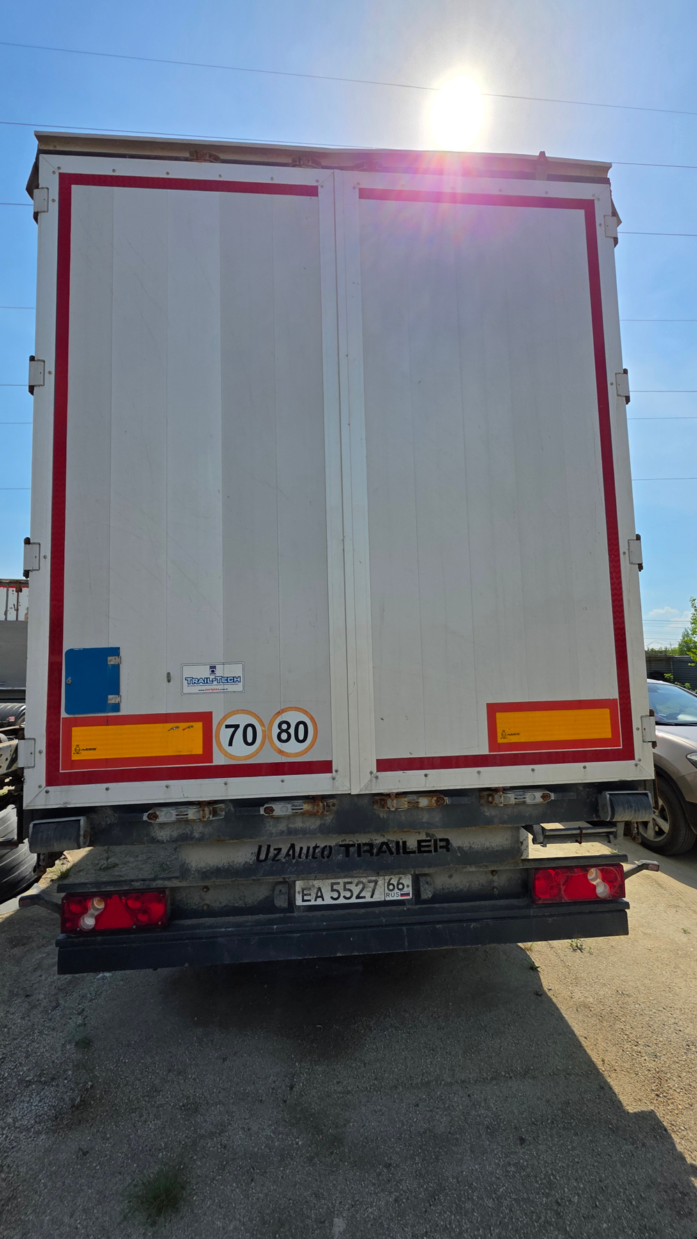 UAT SCFG* Полуприцеп Бортовой/Шторный SCFG-9226.01 (Шторный)