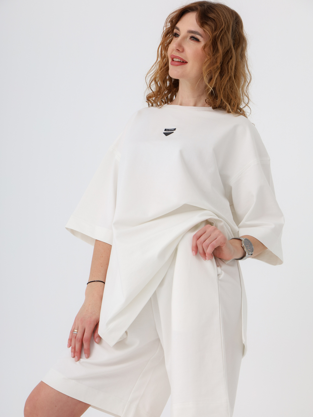 Футболка с разрезами, тофу