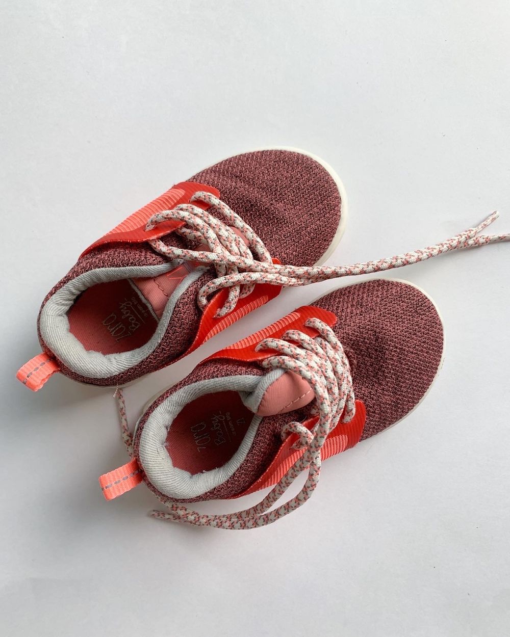 Кроссовки Zara