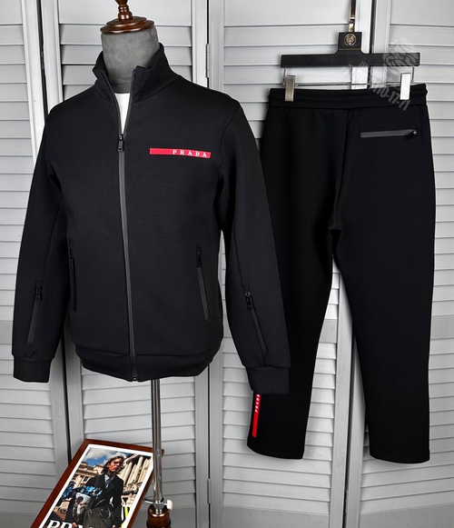 Спортивный костюм Prada