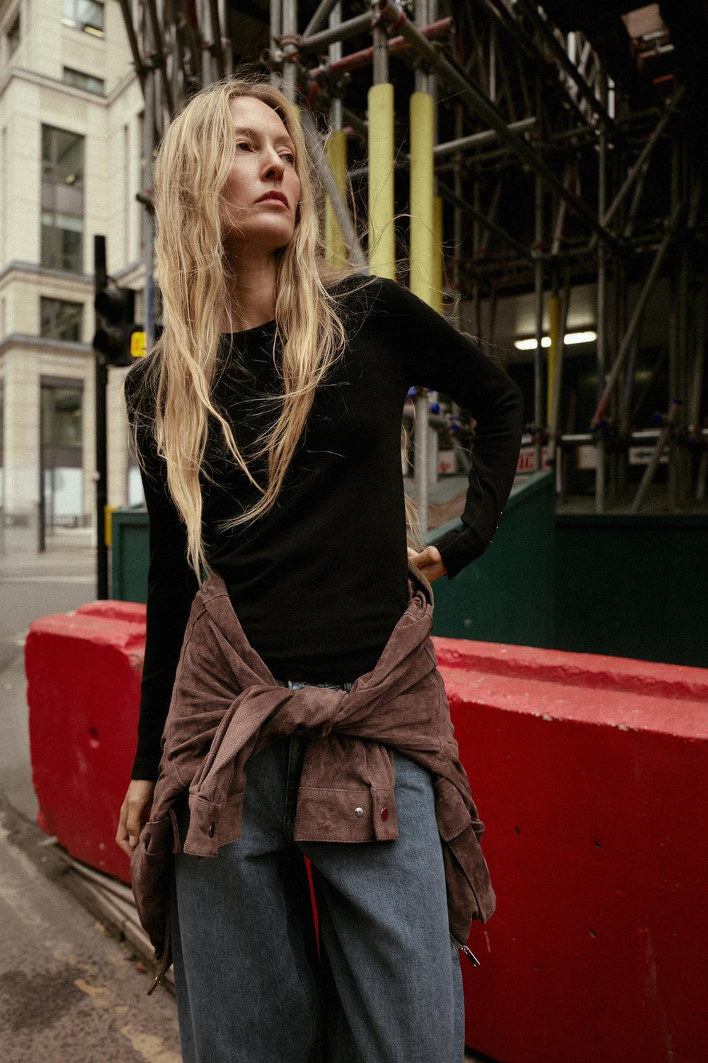 ZARA БАЗОВЫЙ ОДНОТОННЫЙ ДЖЕМПЕР, ЧЕРНЫЙ