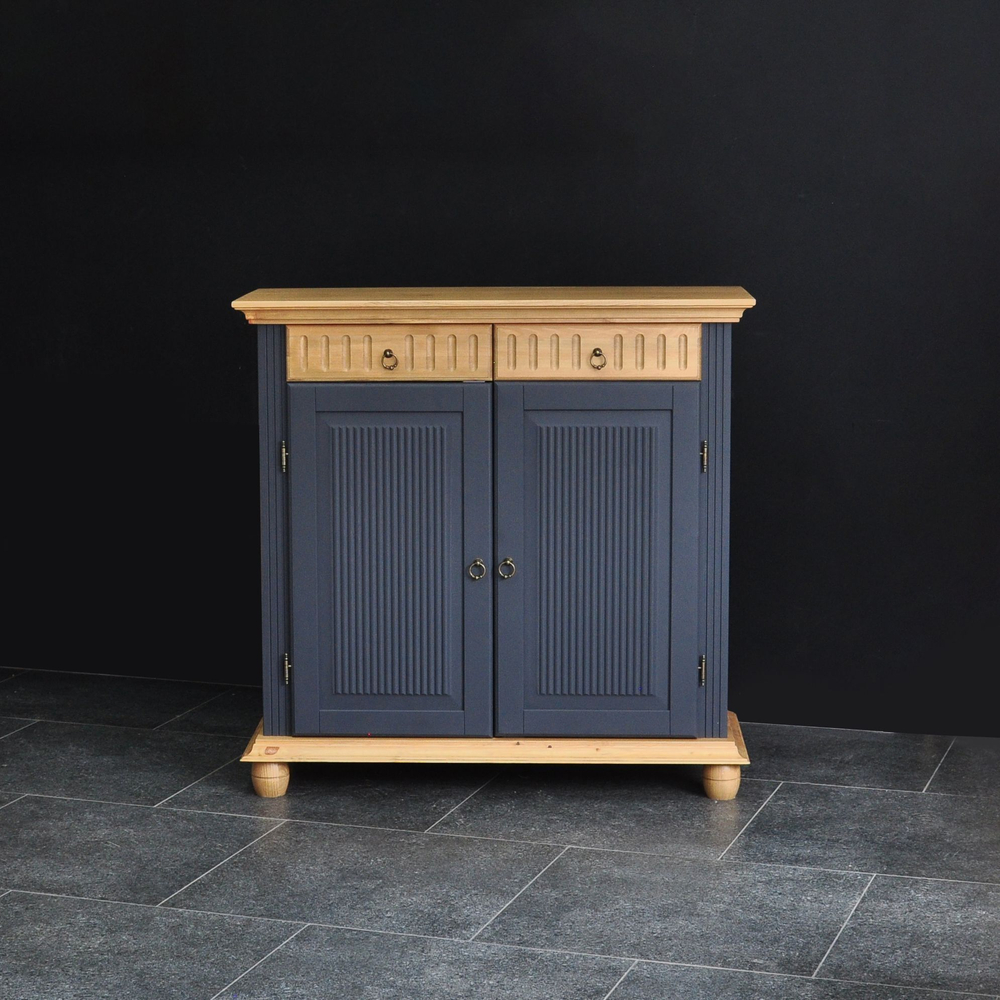 Комод Хельсинки в прихожую для обуви и вещей из сосны