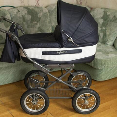 Коляска-люлька Inglesina Vittoria на раме ergo bike (черный)